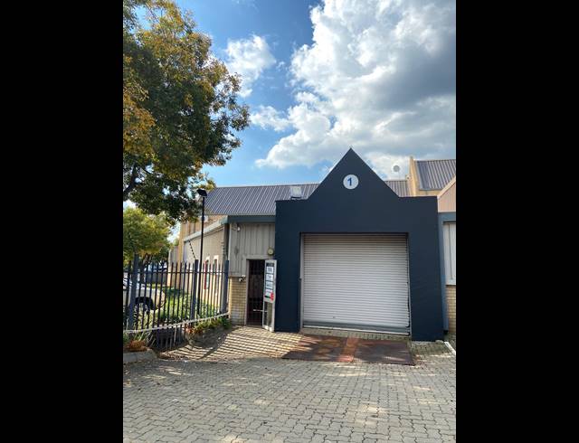425M² WAREHOUSE TO LET IN RANDBURG CENTRAL